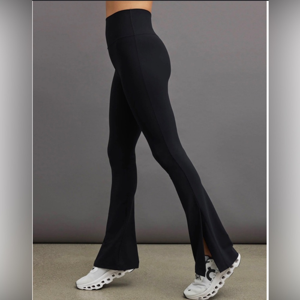 Awesome Victoria’s Secret Split Leg Leggings